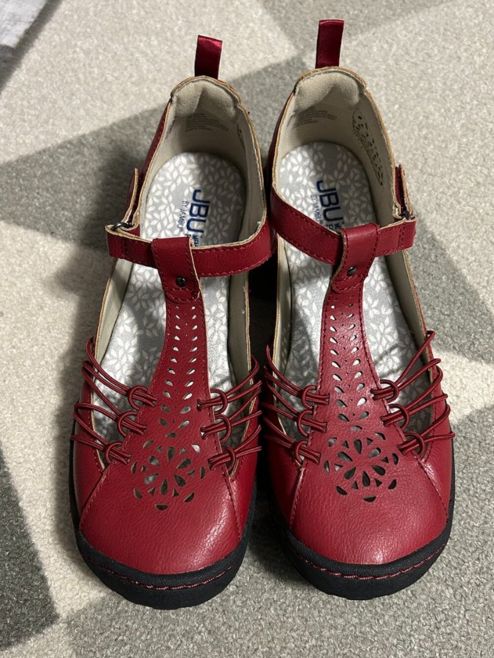 JBU by Jambu Sahara Cut-out‎ T-Strap Design Mary Jane Red Flats Women's Size 8M